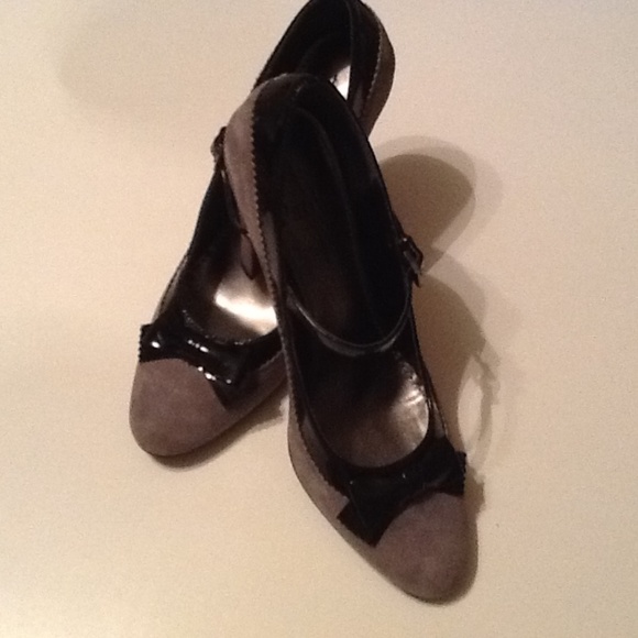 Linea Paolo Suede Pumps - Picture 2 of 6